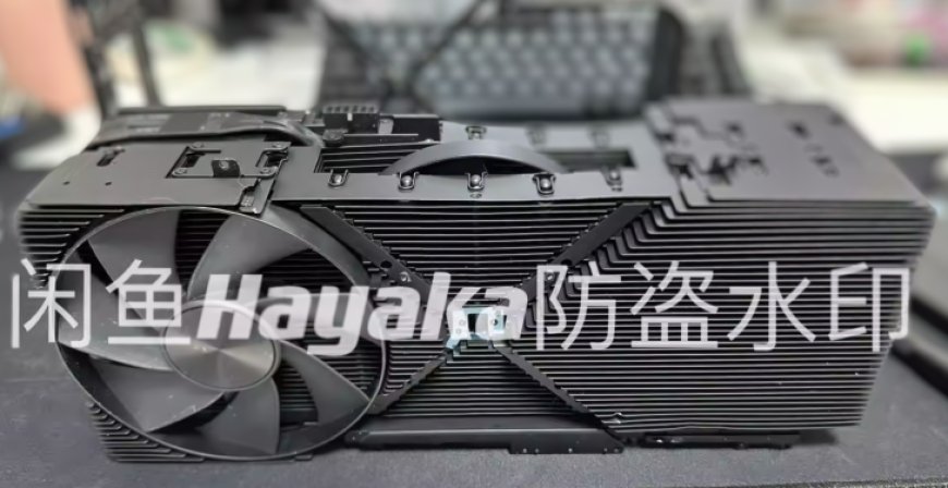 NVIDIA GeForce RTX 40 Quad-Slot GPU Cooler With Triple-Fans, 22 Heat pipes & Vapor Chamber Dissected