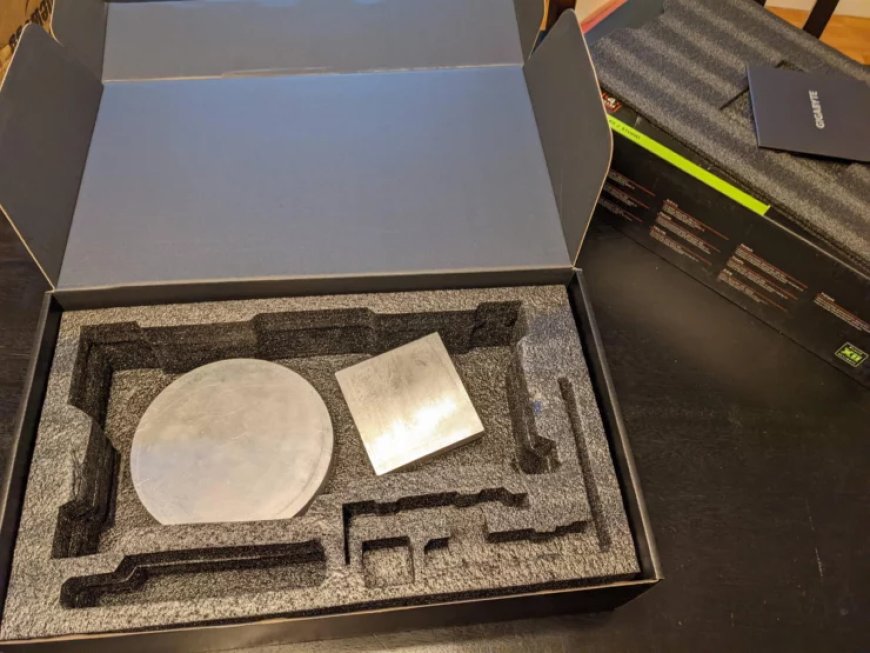 Newegg Customer Buys Gigabyte GeForce RTX 4090, Gets Weights Instead