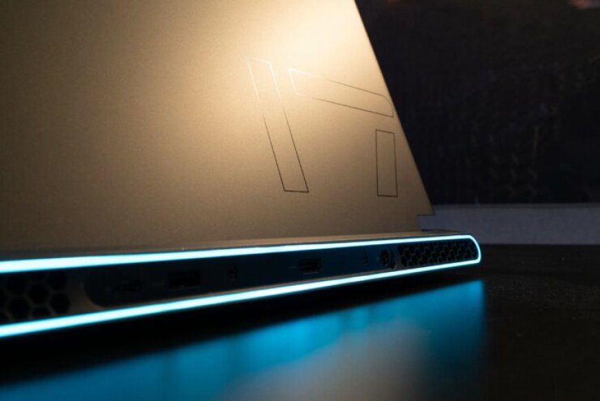 Alienware Announces m17 R5 AMD Edition, The World’s Most Powerful 17″ AMD Advantage Laptop: Ryzen 6000 APUs, Up To RTX 3080 Ti GPUs