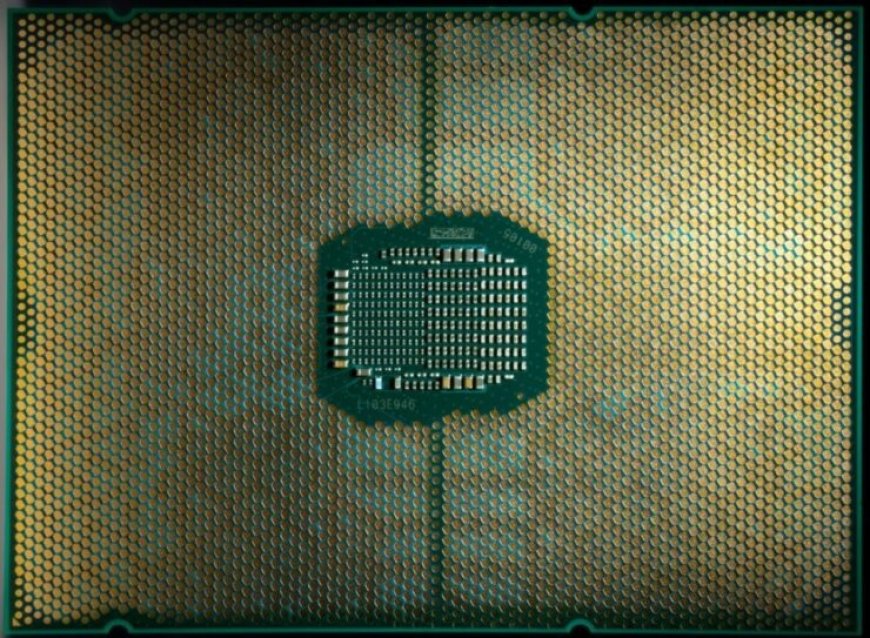 Intel Sapphire Rapids-SP Next-Gen Xeon CPU SKUs Leak Out – Up To 56 Cores, 105 MB Cache & 350W TDPs